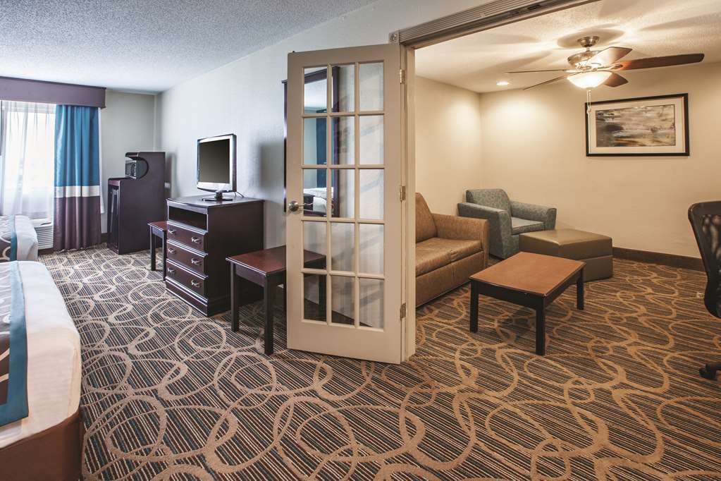 La Quinta By Wyndham Hotel